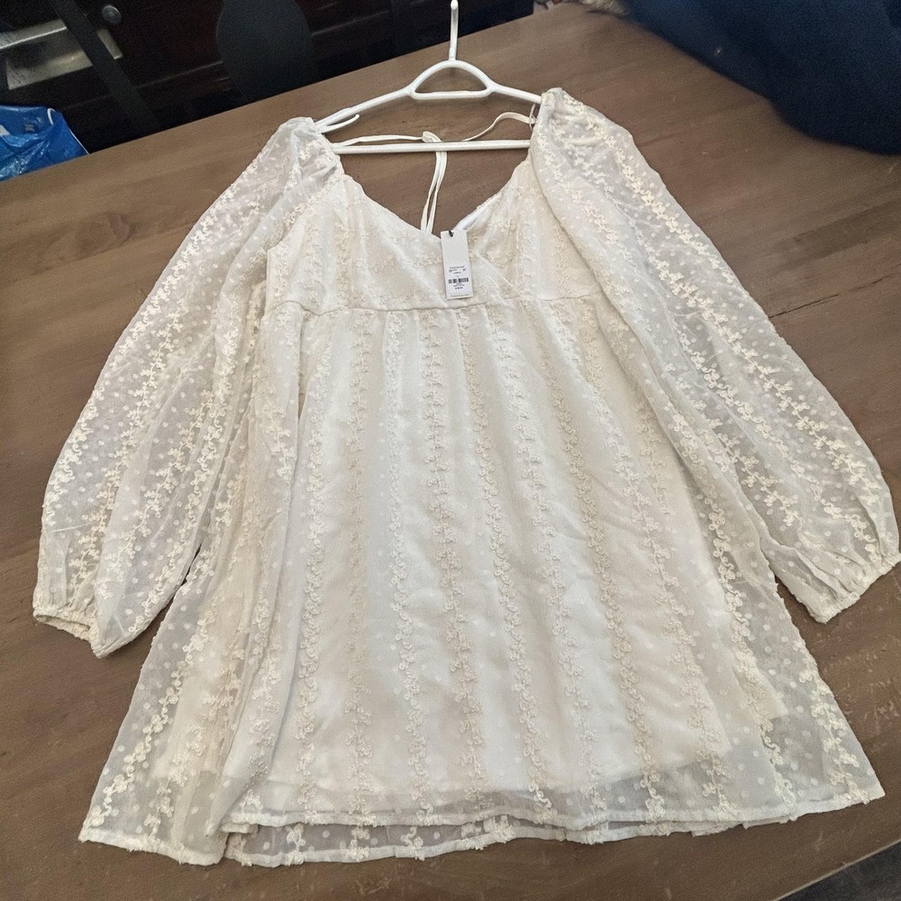 Francesca's Dress Womens Large White Embroidered Long Sleeve Boho Mini V Neck